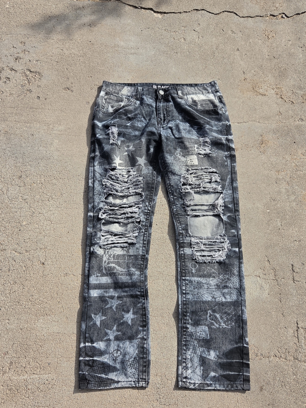 Usa distressed denim
